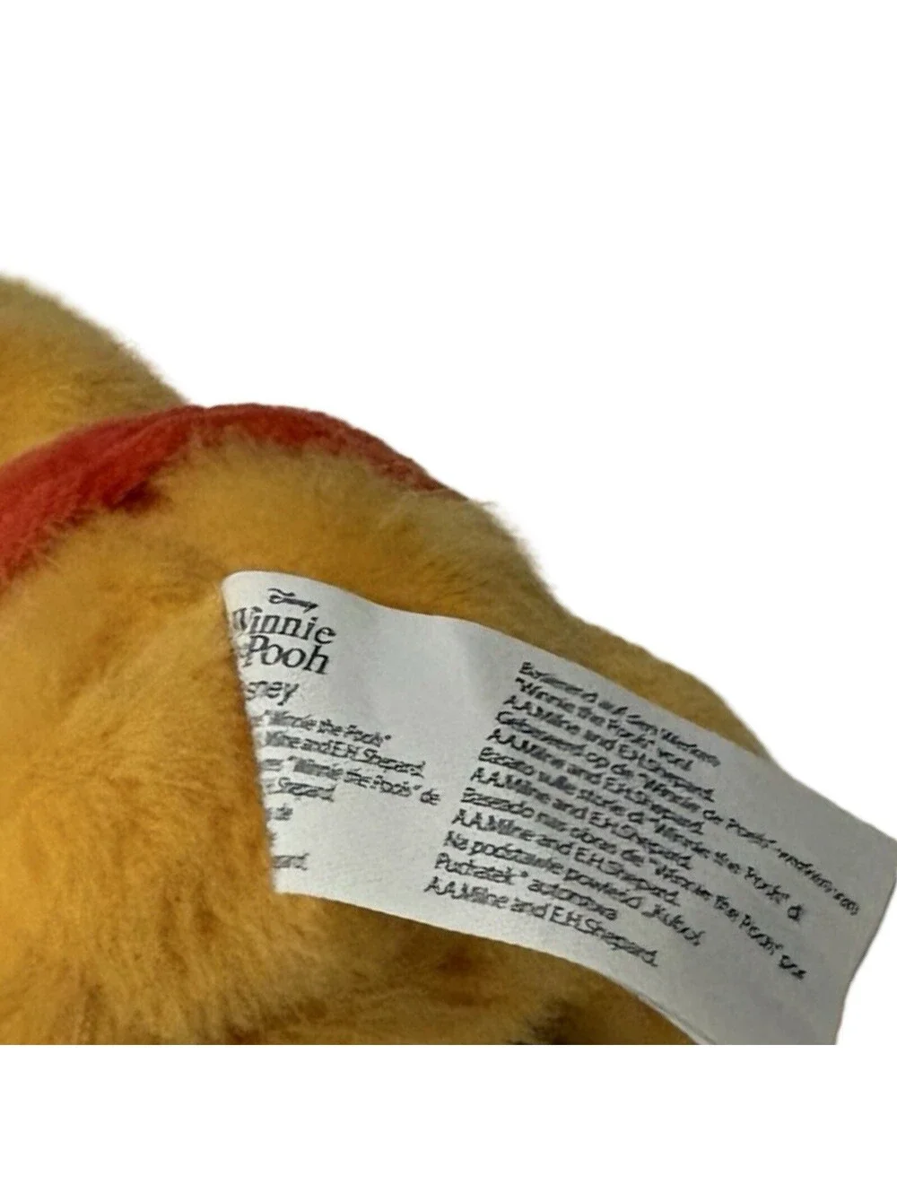Winnie The Pooh HUNNY HUGS 5